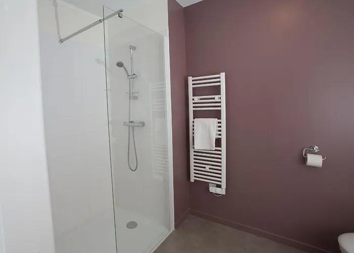 - Centre Gare Aparthotel