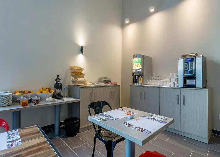 Apartahotel - Centre Gare 3*