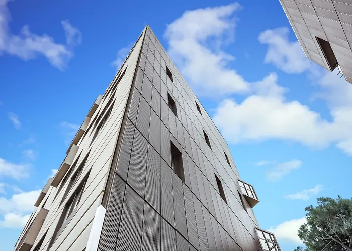 - Centre Gare Apartahotel Burdeos