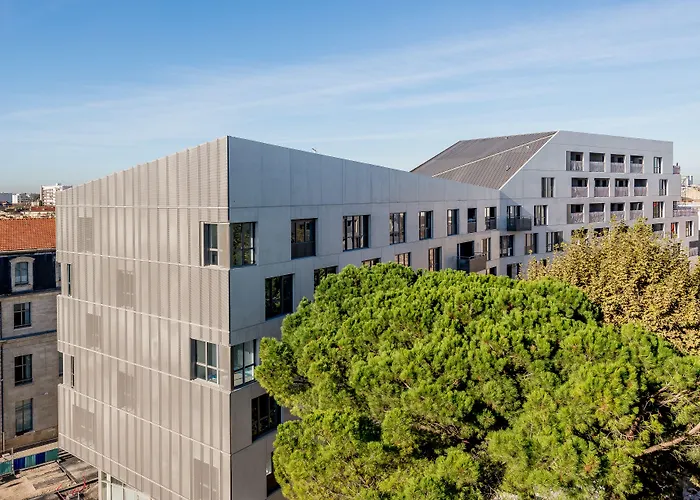 - Centre Gare Apartahotel