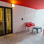 - Centre Gare Lägenhetshotell 3*