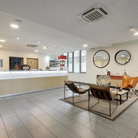 - Centre Gare 3* ボルドー