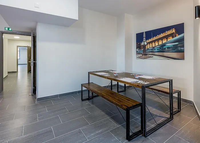 Aparthotel - Centre Gare 3*